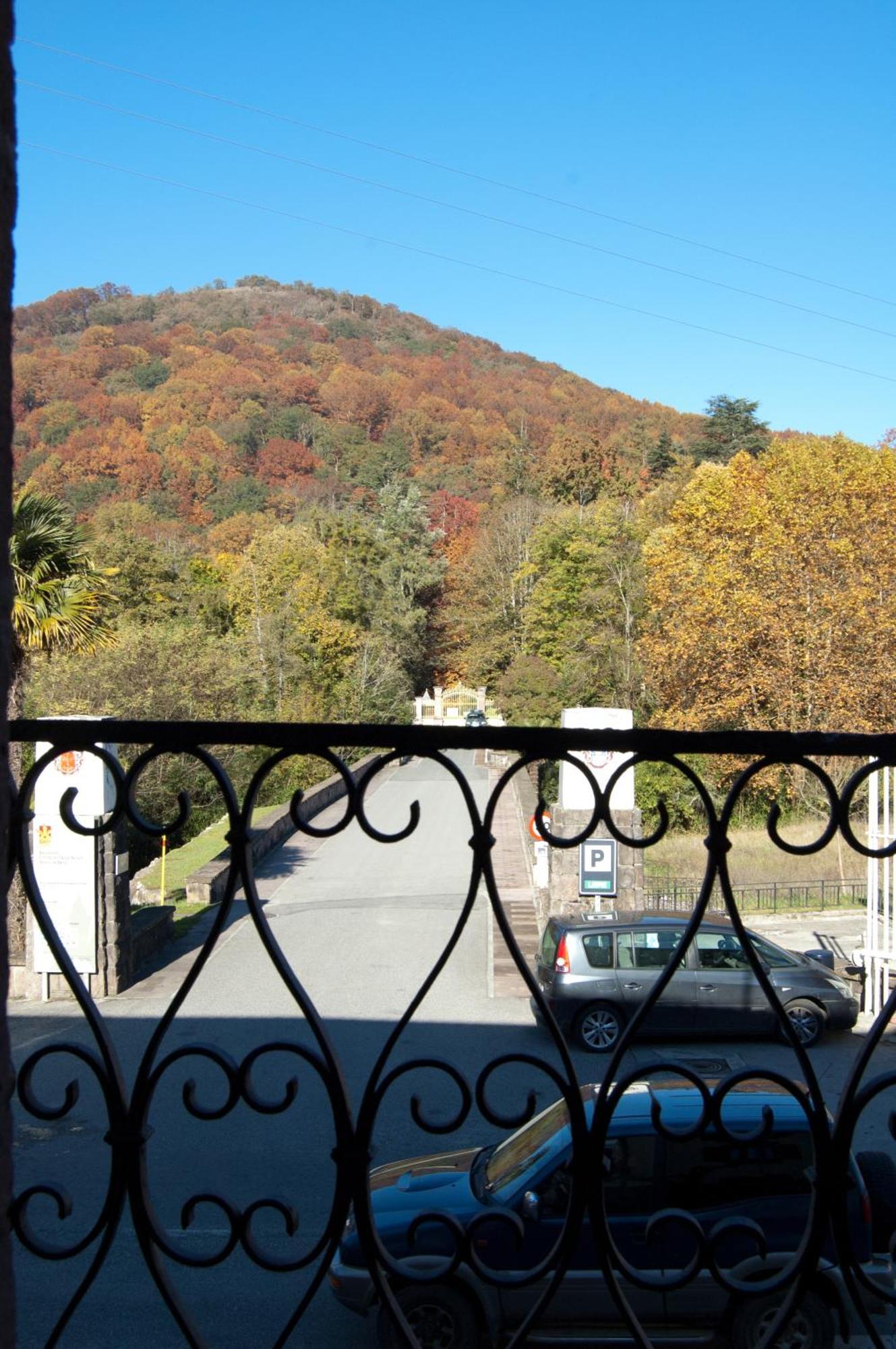 Hotel Urgain Oronoz-Mugaire Εξωτερικό φωτογραφία