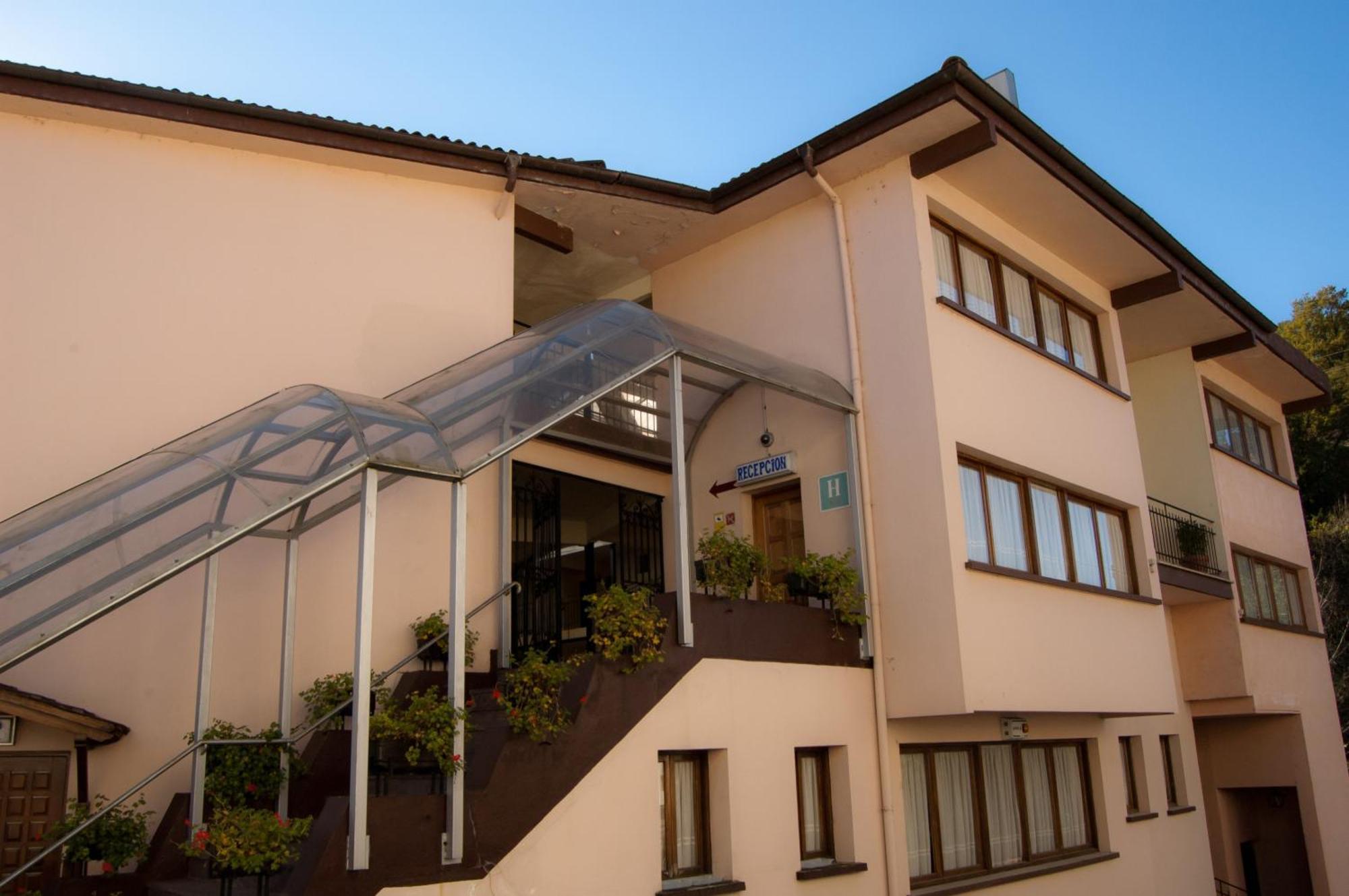 Hotel Urgain Oronoz-Mugaire Εξωτερικό φωτογραφία