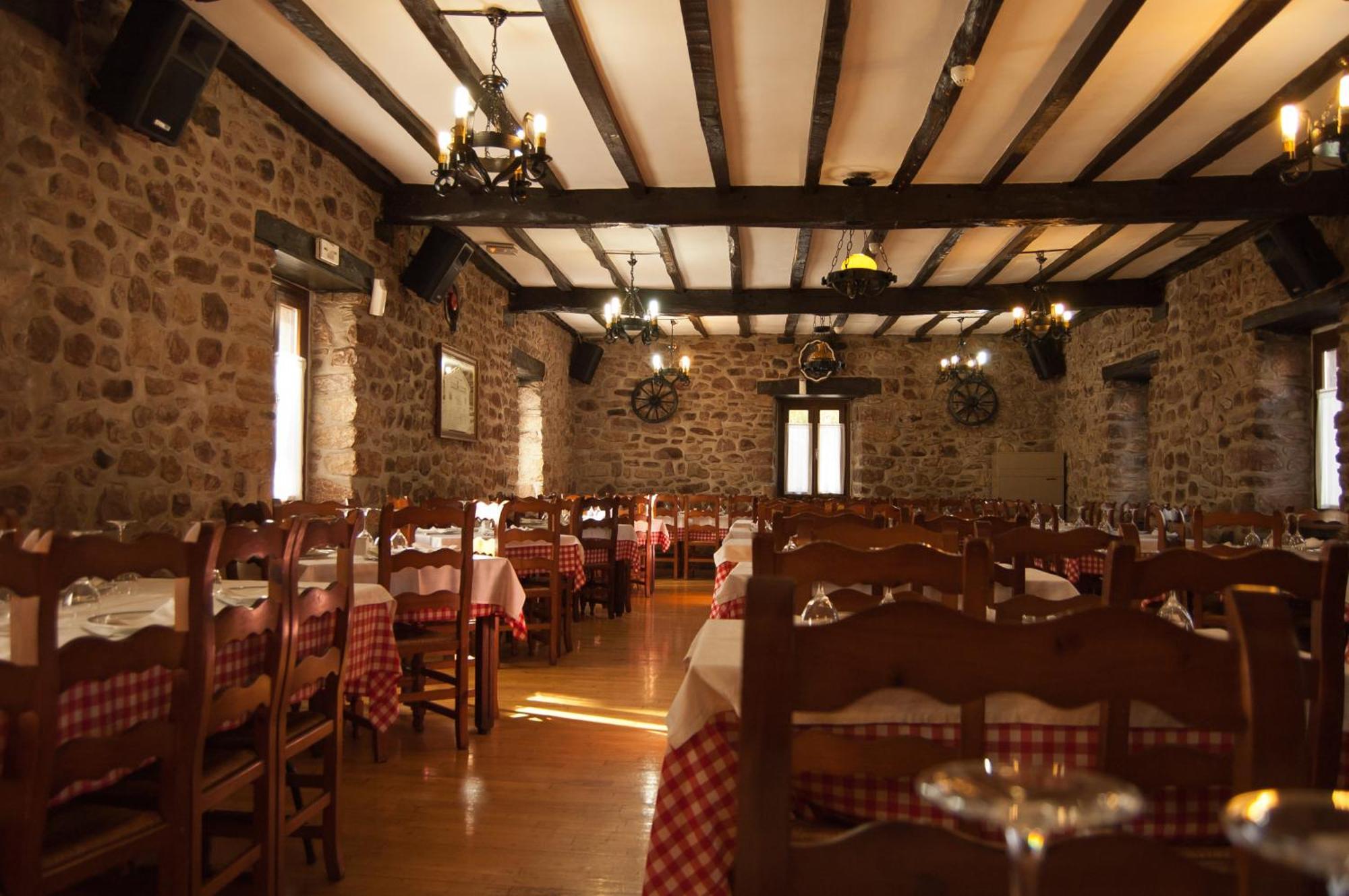 Hotel Urgain Oronoz-Mugaire Εξωτερικό φωτογραφία