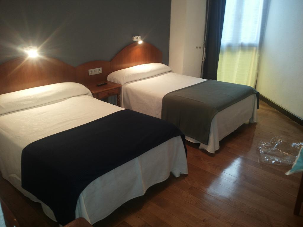 Hotel Urgain Oronoz-Mugaire Εξωτερικό φωτογραφία